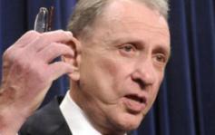 Senator Arlen Specter | za: www.polishnews.com